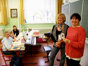 tag-des-singens_uebergabe_cds_08102009-2web.jpg